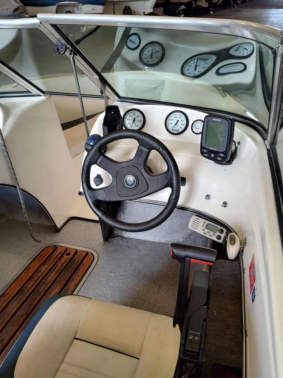 Canestrari 170 open 2000 Johnson 115 